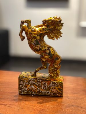Mã Đáo - Tượng Sơn Mài Nghệ Thuật bởi Họa Sĩ Nguyễn Tấn Phát