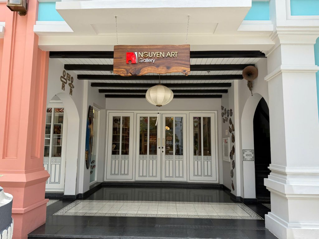 Nguyen Art Gallery JW Marriot