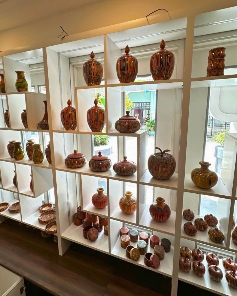 Trải Nghiệm Nghệ Thuật Tại Nguyen Art Gallery Phú Quốc