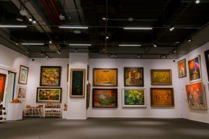 Nguyen Art Lotte West Lake