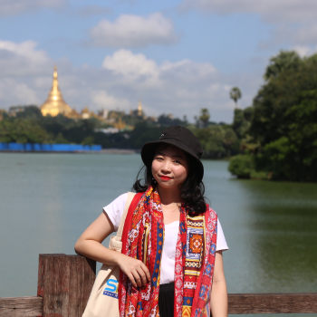 Pham Que - Nhan Vien Marketing phu trach website