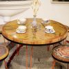 bàn trà phòng khách - bàn trà nghệ thuật bút chì màu