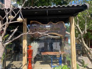 Cửa đón tiếp Cơ Sở Hồ Văn_Nguyen Art Gallery_Kiệt Tác Nghệ Thuật