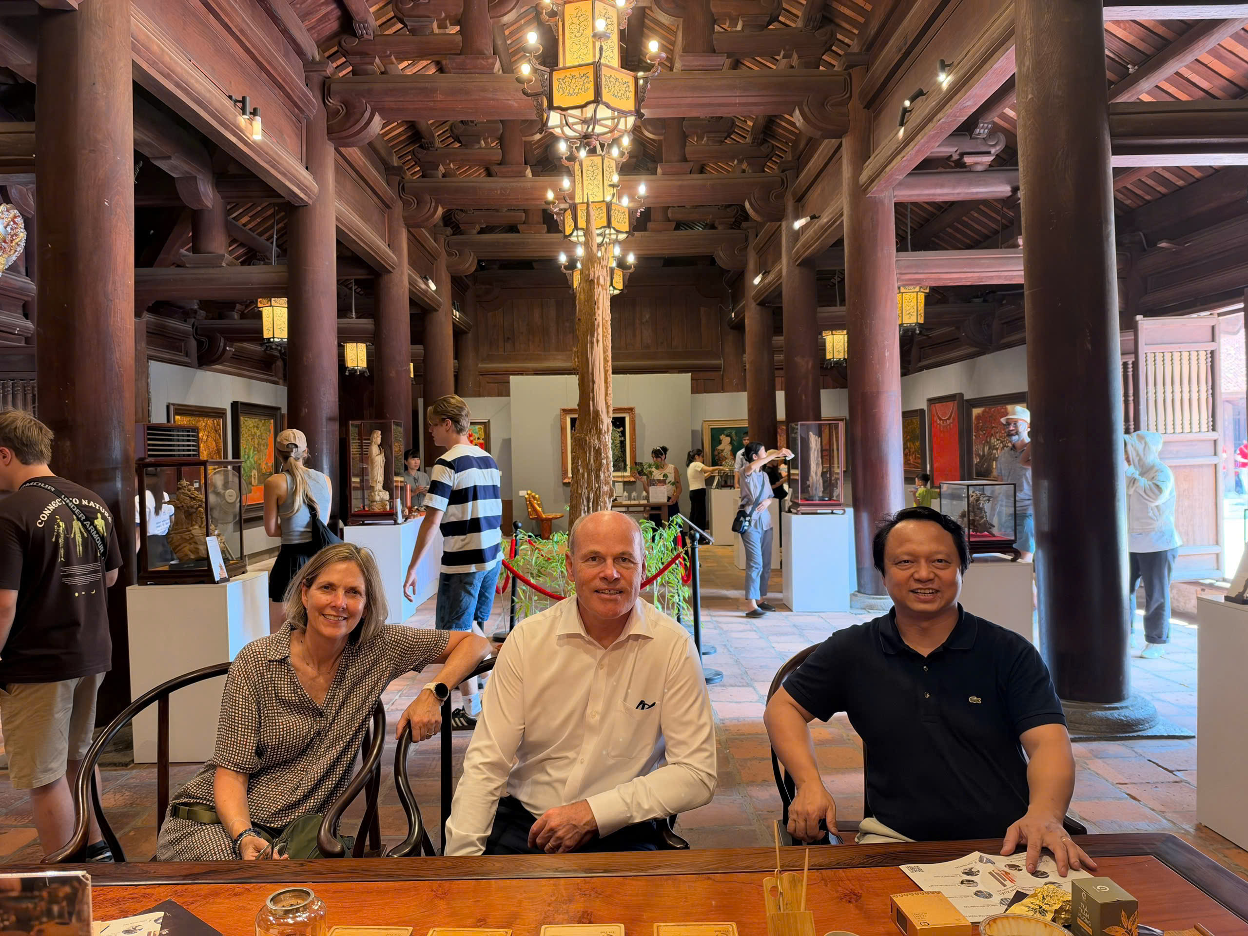 dai-su-canada-tham-trien-lam-sac-tam-2026 - Nguyen Art Gallery