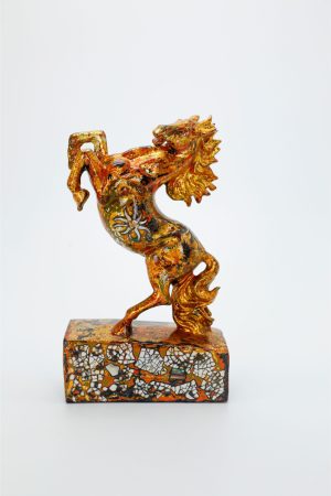 Mã Đáo - Tượng Sơn Mài Nghệ Thuật bởi Họa Sĩ Nguyễn Tấn Phát