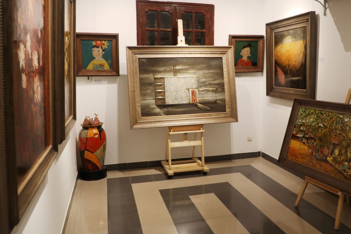 nguyen art gallery phòng trưng bày các tác phẩm nghệ thuật