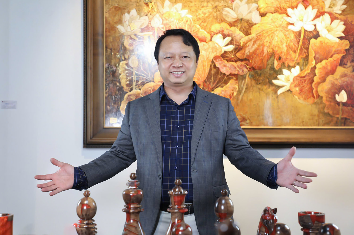 Nhà thẩm định nghệ thuật của Nguyen Art - Lê Xuân Hưởng